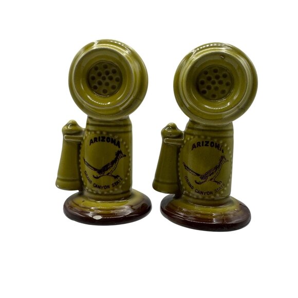 Vintage Arizona Grand Canyon State Ceramic Salt & Pepper Shaker Set Telephones - Picture 1 of 7